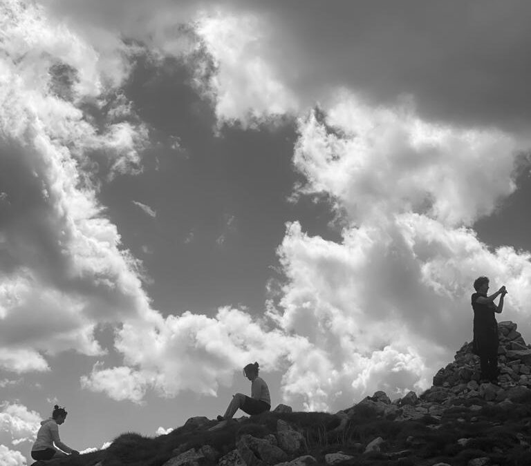 Qu’est ce que tu prends comme bagage?